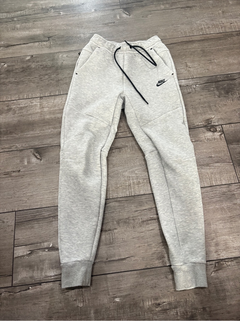 Nike Kids' Light Gray Tech Gear